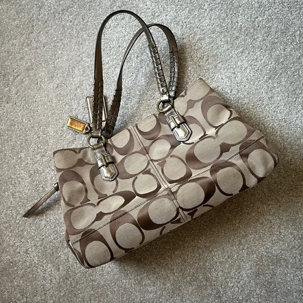 Coach Signature Print Brown and Tan Handbag Purse - Picture 2 of 10